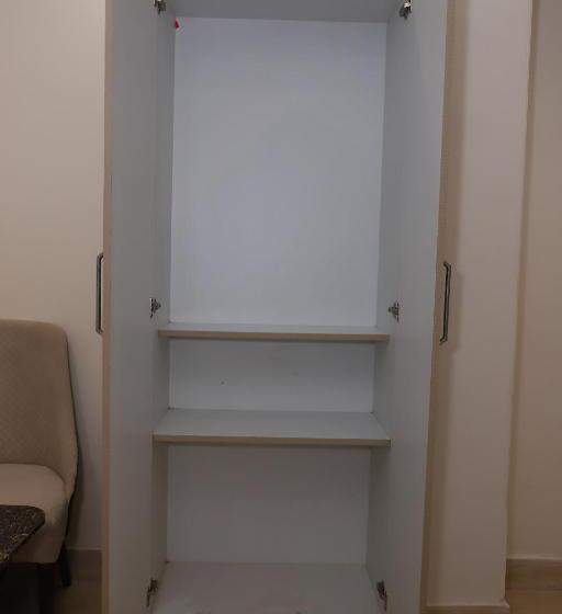 سوئیت با بالکن, Lyf Corporate Suites Noida Sector 19