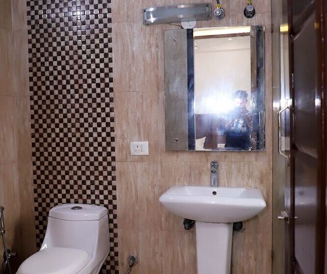 اتاق لوکس, Lyf Corporate Suites Noida Sector 19