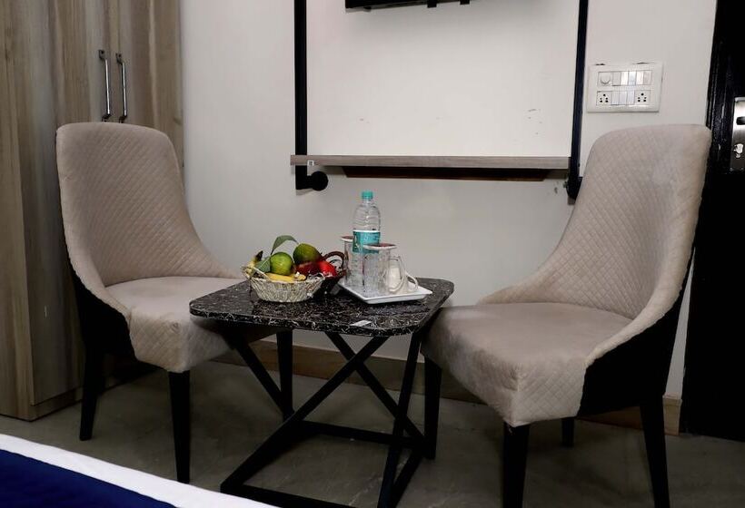 اتاق لوکس, Lyf Corporate Suites Noida Sector 19