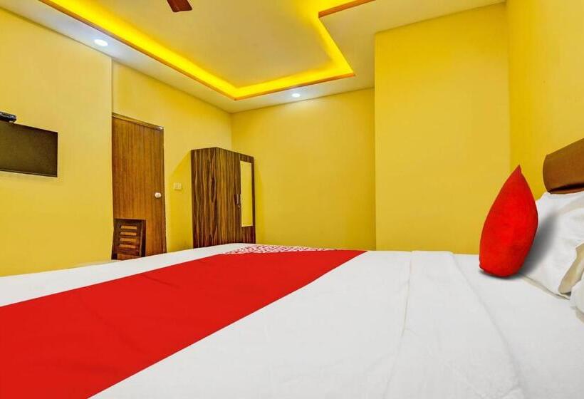 트리플 클래식 룸, Oyo Flagship Peppy Guest House