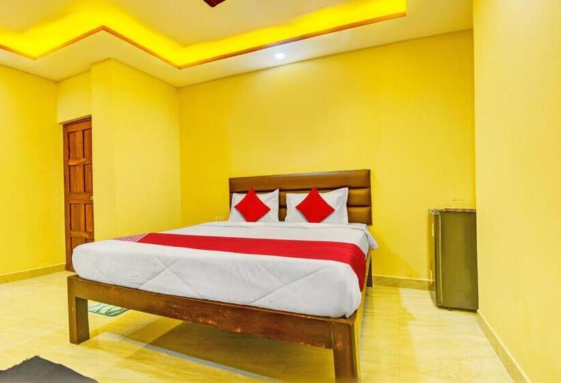 트리플 클래식 룸, Oyo Flagship Peppy Guest House