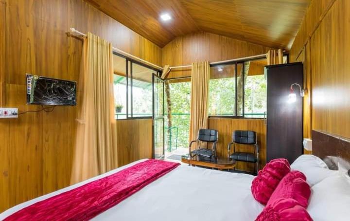 Номер Стандарт Вид на Озеро, The Wayside Tree House And Private Villas
