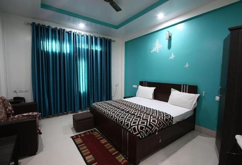 חדר דלוקס, Vrinda Palace Vrindavan