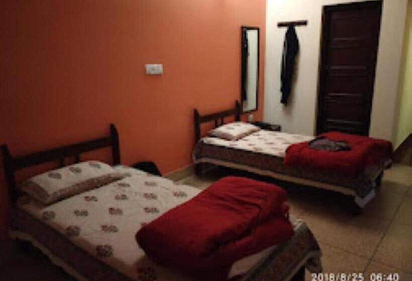 חדר דלוקס, Vrinda Palace Vrindavan