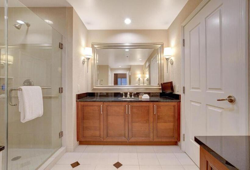 سوئیت با بالکن, 29th Ph Mgm Signature Suite With A Massive Balcony