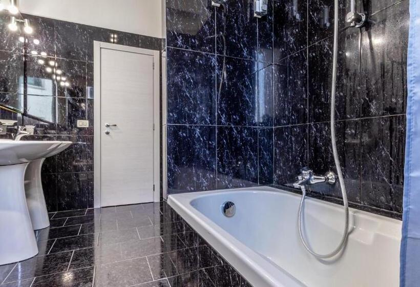 اتاق استاندارد با سرویس بهداشتی مشترک, Grand Central By Alloro Su Treno Affitti Brevi Italia