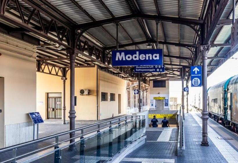 اتاق استاندارد با سرویس بهداشتی مشترک, Grand Central By Alloro Su Treno Affitti Brevi Italia