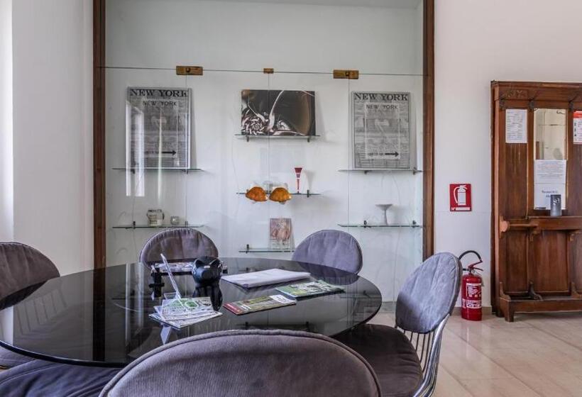 اتاق استاندارد با سرویس بهداشتی مشترک, Grand Central By Alloro Su Treno Affitti Brevi Italia