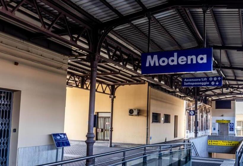 اتاق استاندارد با سرویس بهداشتی مشترک, Grand Central By Alloro Su Treno Affitti Brevi Italia