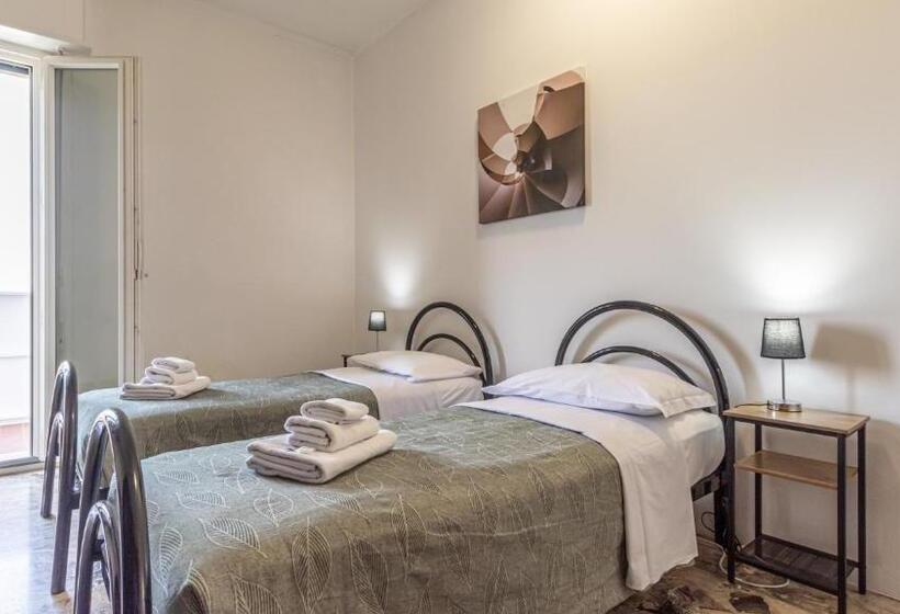 اتاق استاندارد با سرویس بهداشتی مشترک, Grand Central By Alloro Su Treno Affitti Brevi Italia