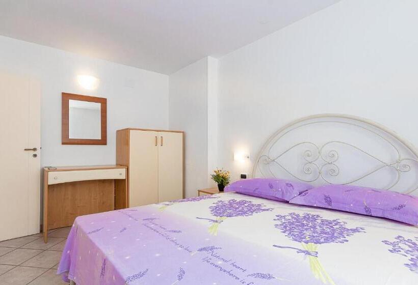 דירת שלושה חדרים, Residence Oasi Sul Mare