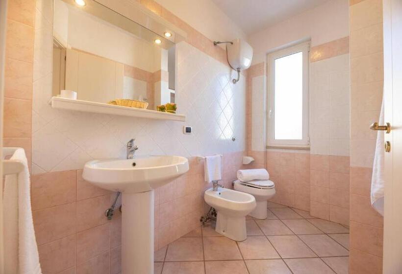 庭の見える1ベッドルームアパートメント, Residence Oasi Sul Mare