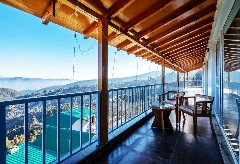 マウンテンビュースタンダードルーム, Shree Parijat Resort At Mukteshwar Hill Station With Himalayan View