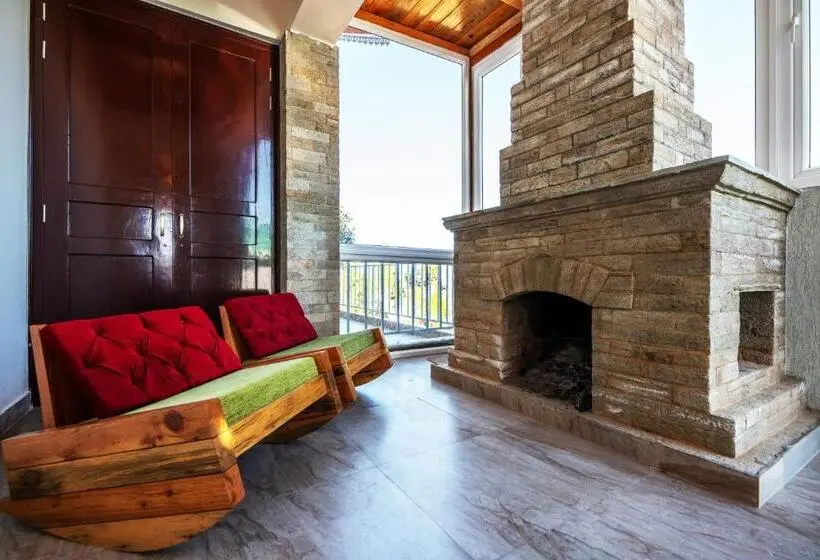 プレジデントスイートルーム, Shree Parijat Resort At Mukteshwar Hill Station With Himalayan View
