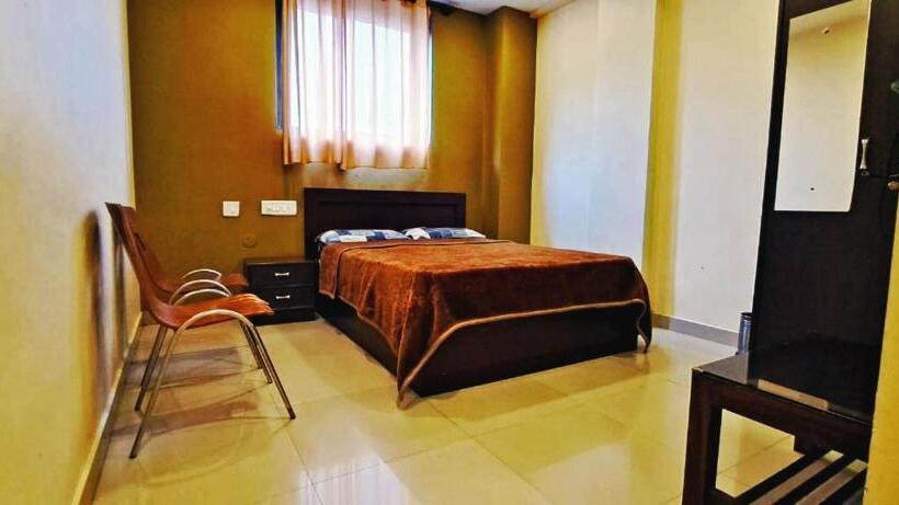 Номер Стандарт, Town Gate