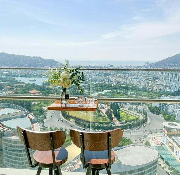 آپارتمان 1 خوابه با بالکن, The Song Luxury Apartment By Lisa House