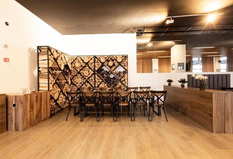 استودیوی استاندارد, Didveli Gallery A205