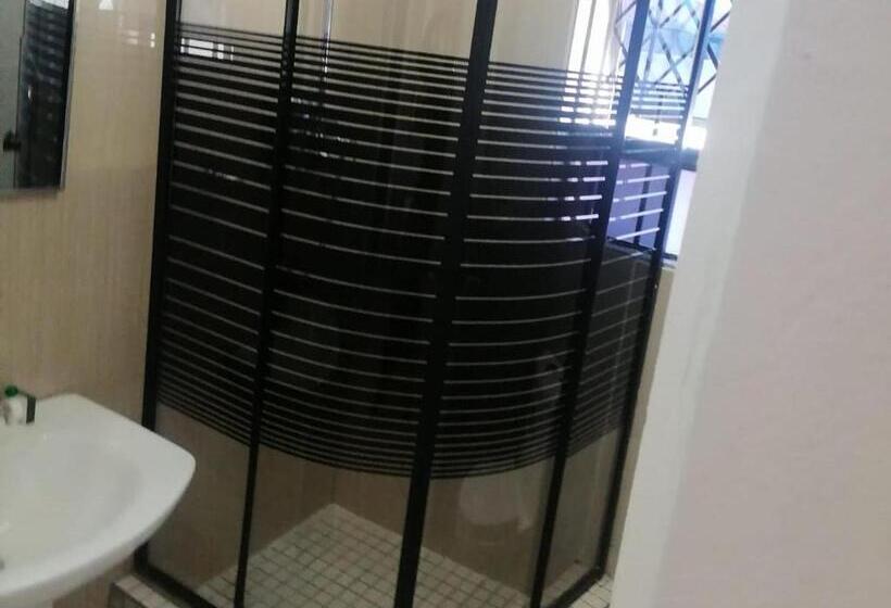 חדר דלוקס, Early Bird B&b