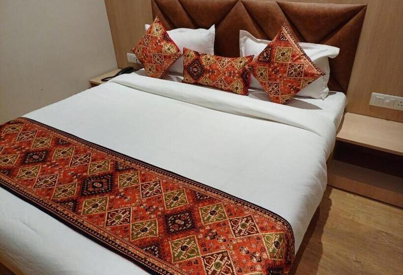 Deluxe Room, Dream Land