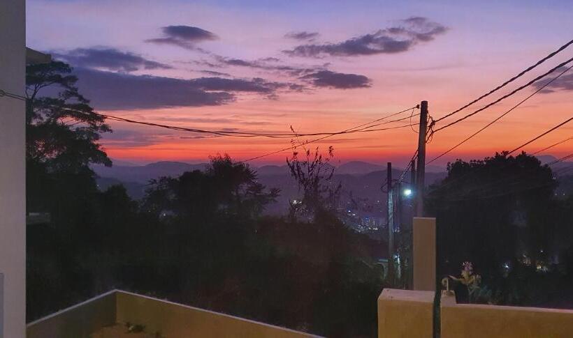 חדר סופריור עם מיטת קינג, Kandyan View Free Pickup From Kandy City