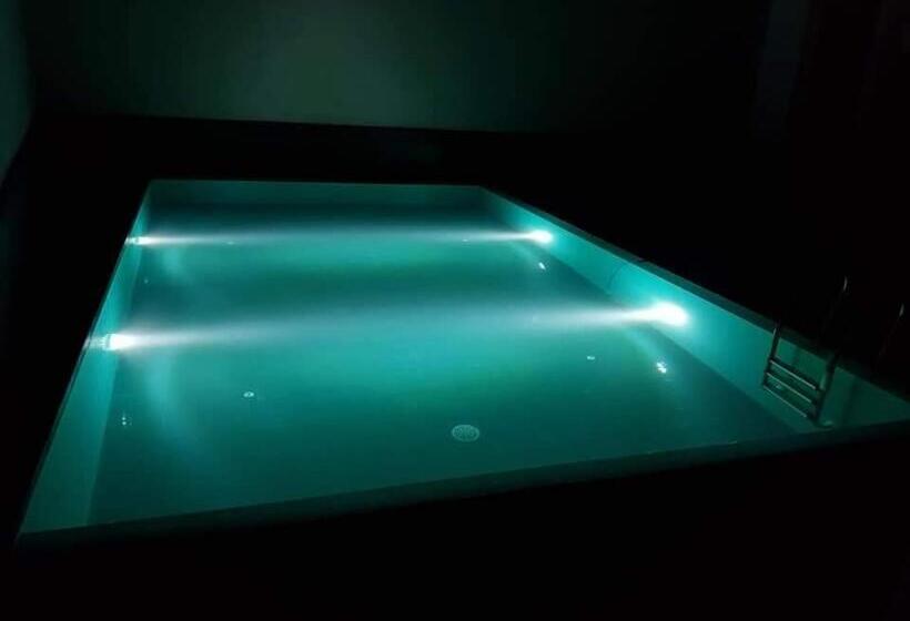 חדר סופריור עם מיטת קינג, Kandyan View Free Pickup From Kandy City