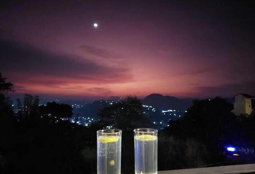 חדר סופריור עם מיטת קינג, Kandyan View Free Pickup From Kandy City