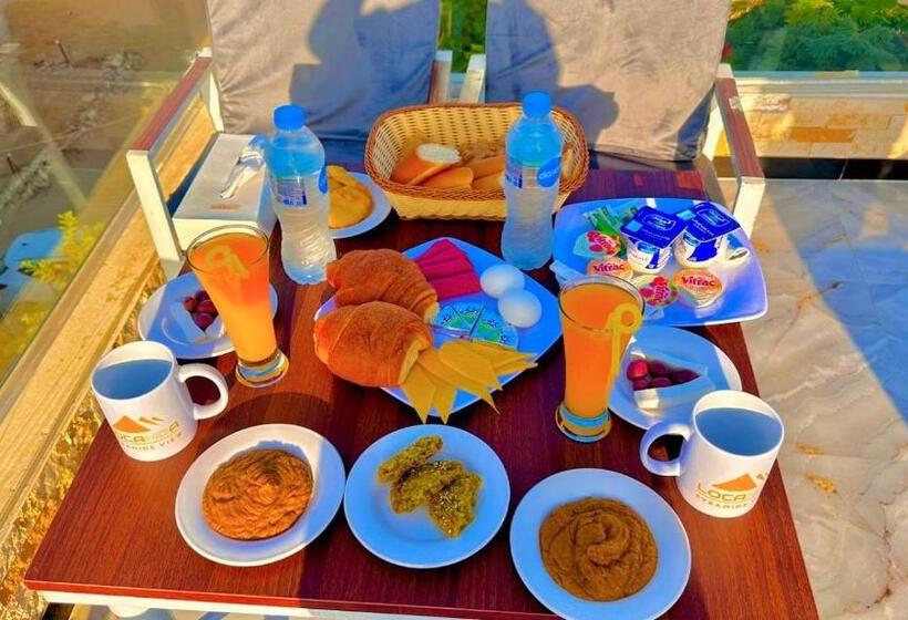 اتاق اکونومی, Locanda Pyramids View