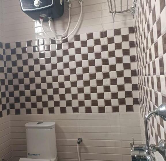 エクゼクティブトリプル, Mr Jaiswal Dharmshala