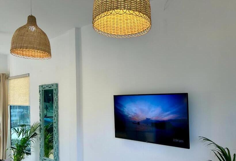 סוויטה דלוקס, Riverside Luxe Living