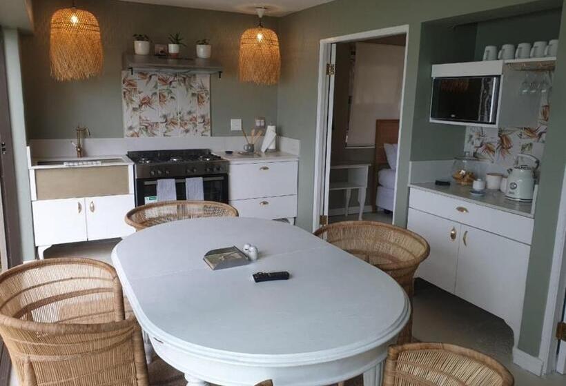 １ベッドルームアパートメント, Water S Edge, Shabbat Guest House