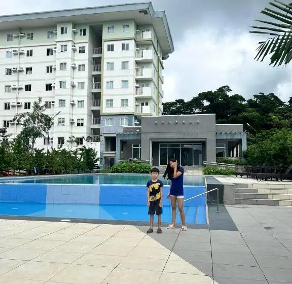 プールビュースタンダードステューディオ, M&m S Condo Unit