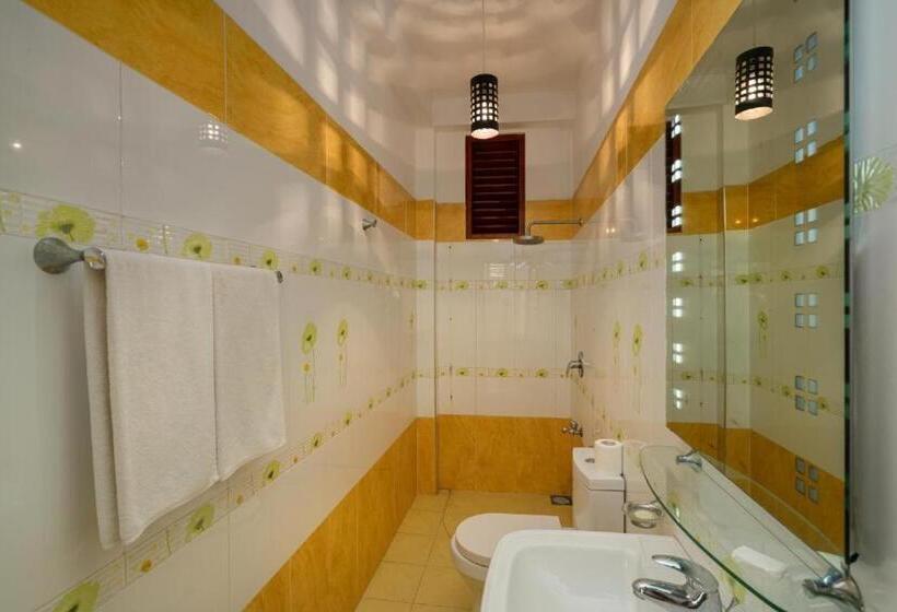 غرفة ديلوكس عائلية, The Calm Of8