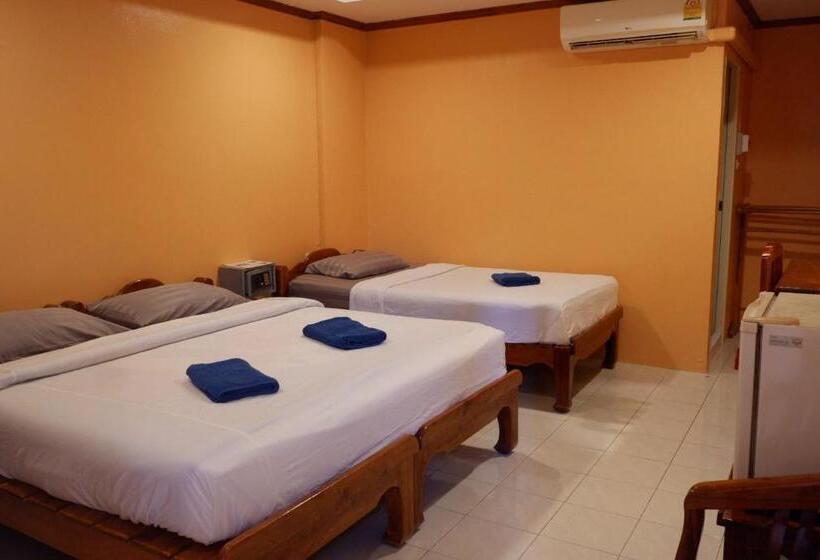 三人经典房间, Goldbeach Guesthouse