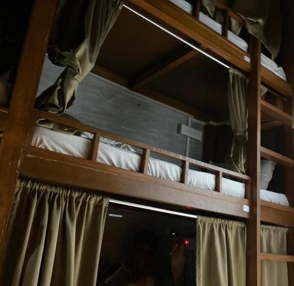 اتاق استاندارد, Aman Dormitory 2