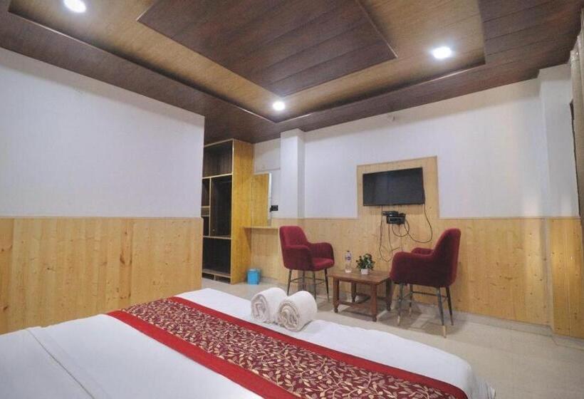 발코니 디럭스 룸, Backwoods Suites Shimla