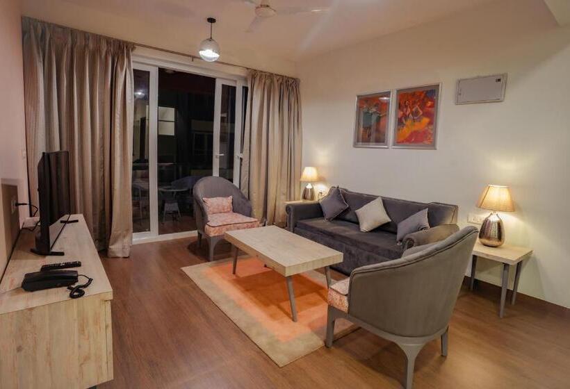 דירת חדר נוף לבריכה, Carnival De Goa