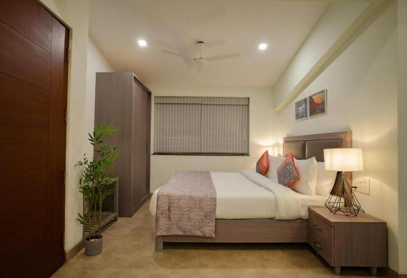 סטודיו סטנדרטי נוף לגינה, Carnival De Goa