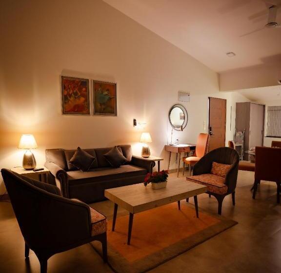 סטודיו סטנדרטי נוף לגינה, Carnival De Goa