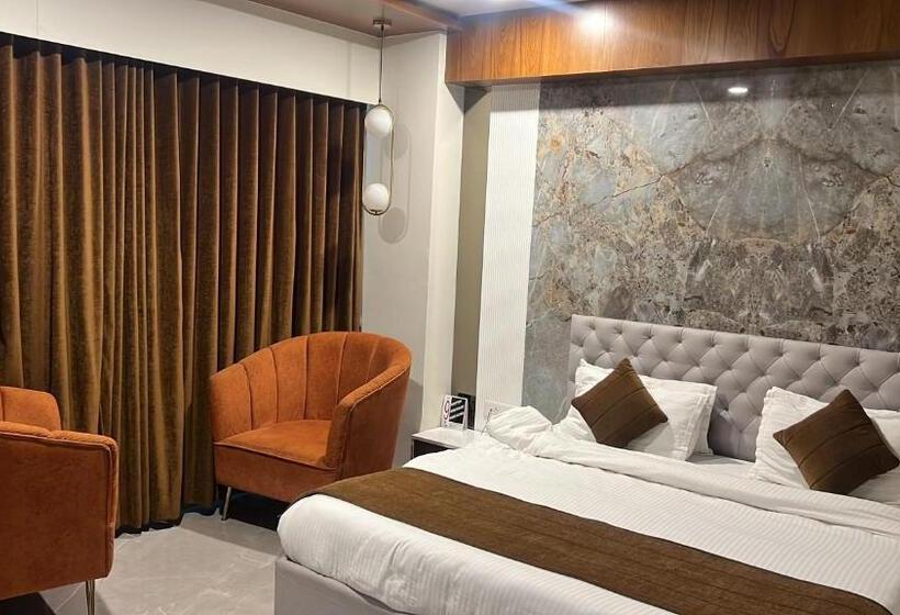 غرفة كلاسيكية ثلاثية, Collection O Hotel Shihori Krupa