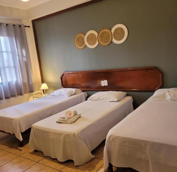 اتاق استاندارد سه نفره, Aurora