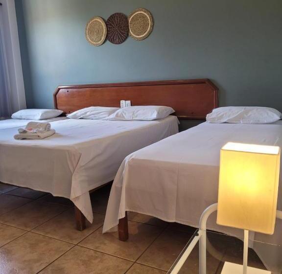 اتاق استاندارد چهار تخته, Aurora