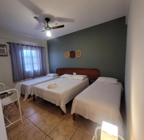 اتاق استاندارد چهار تخته, Aurora