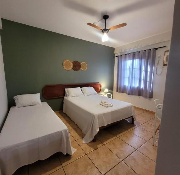 اتاق استاندارد سه نفره, Aurora