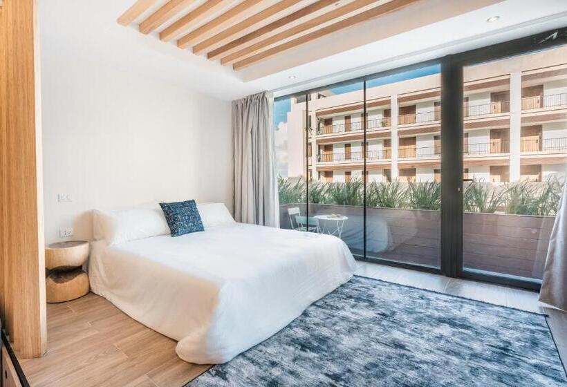 سوییت جونیور با چشم‌انداز استخر, Faranda Single 1 Punta Cana - Adults Only