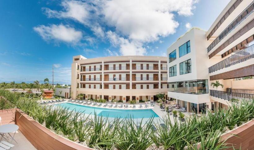 سوییت جونیور با چشمانداز استخر, Faranda Single 1 Punta Cana - Adults Only