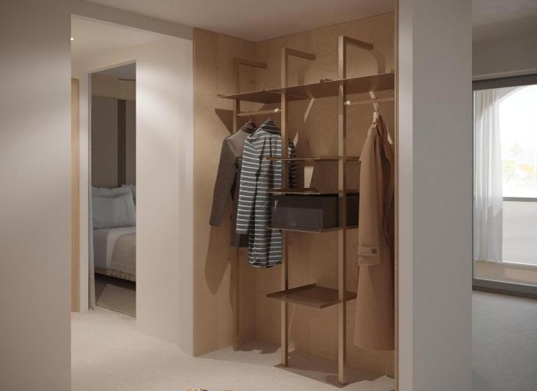 سوییت, Mob Hotel Cannes