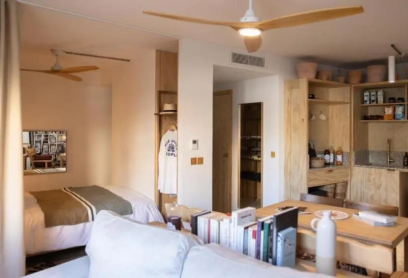 Sviitti, Mob Hotel Cannes