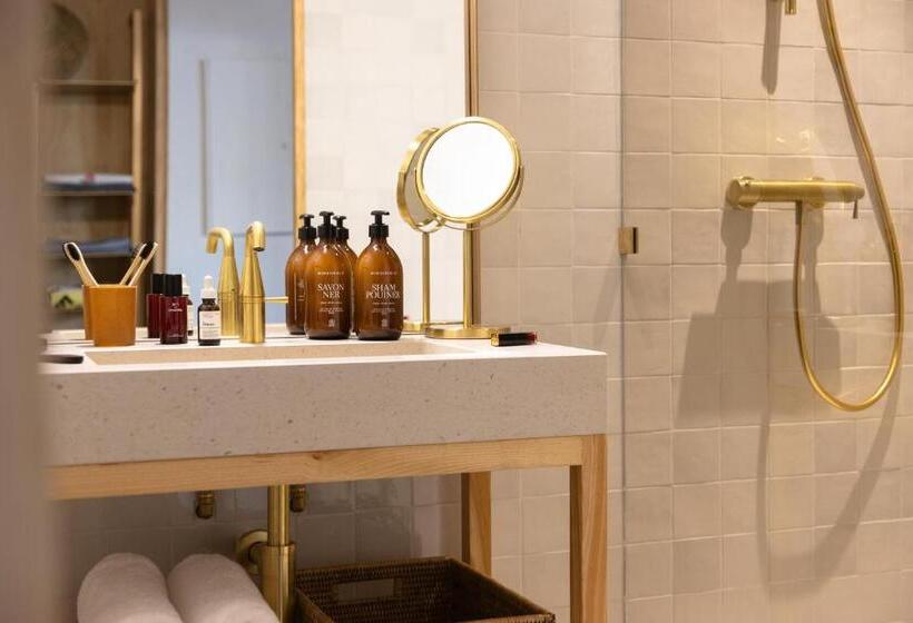 سوییت, Mob Hotel Cannes