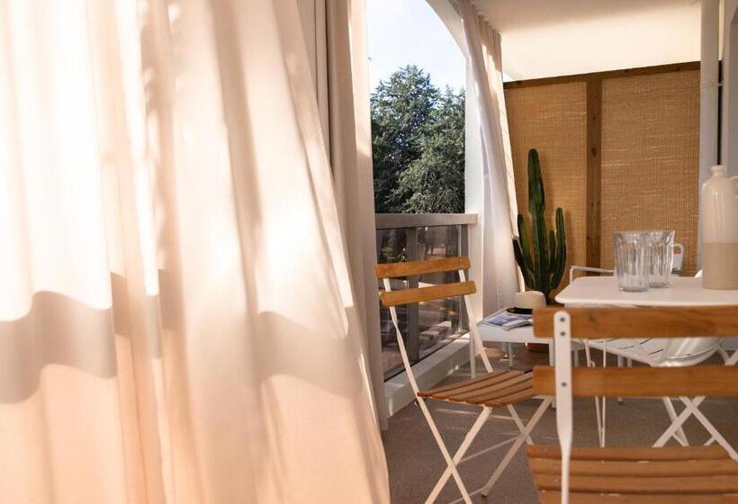 Suite with Terrace, Mob Hotel Cannes