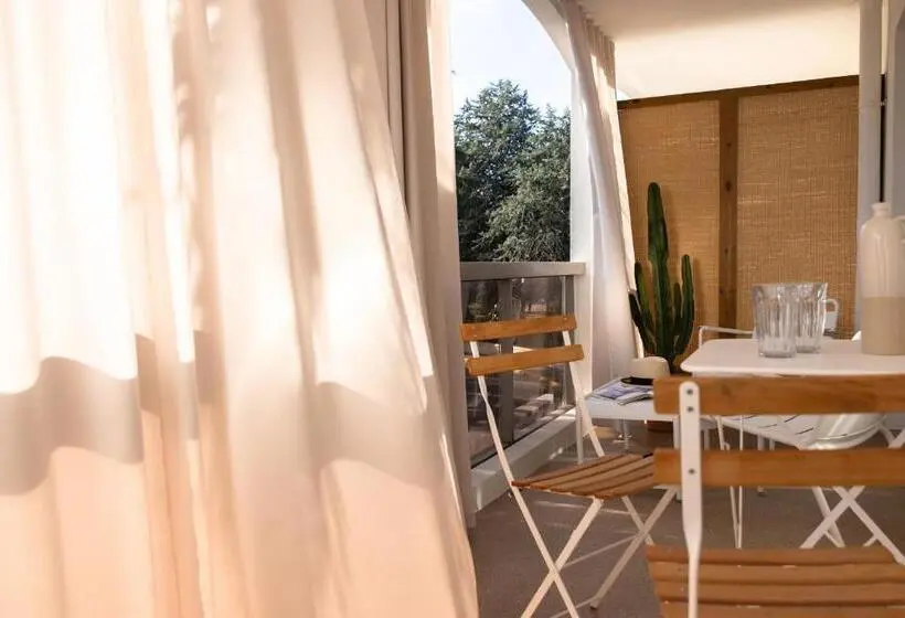 Suite with Terrace, Mob Hotel Cannes